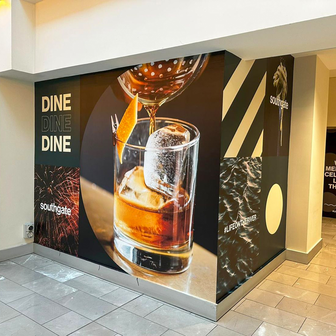 hoarding and decals (4)